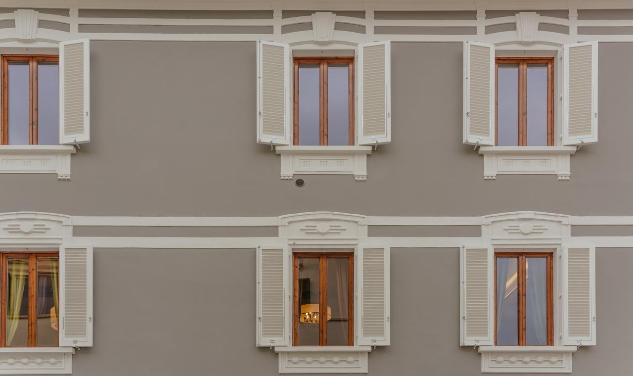 エンポリ Residenza Cavourアパートホテル エクステリア 写真