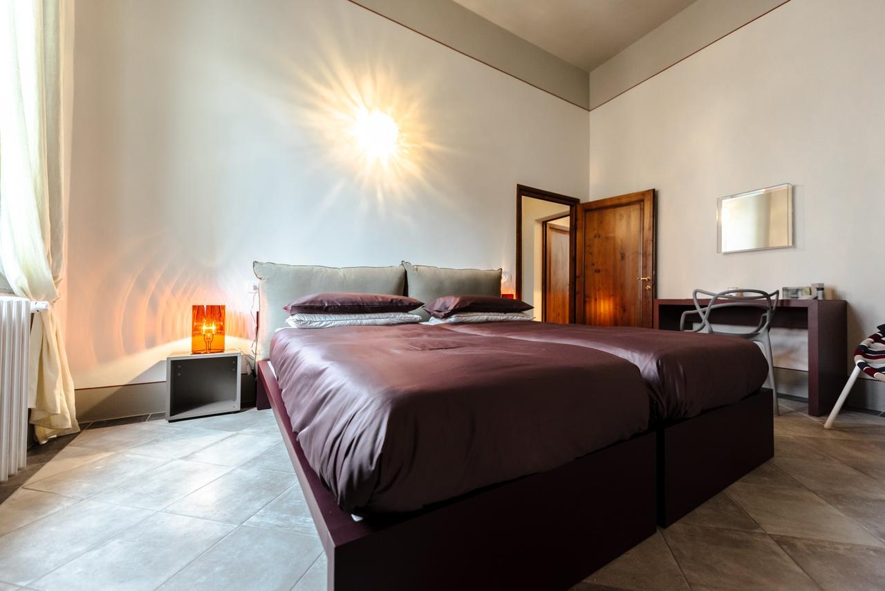エンポリ Residenza Cavourアパートホテル エクステリア 写真