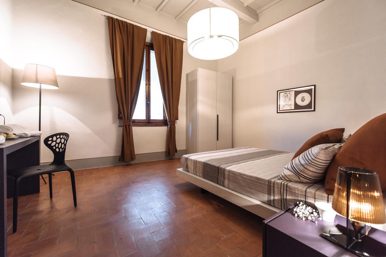 エンポリ Residenza Cavourアパートホテル エクステリア 写真